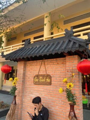 ngói nhựa âm dương
